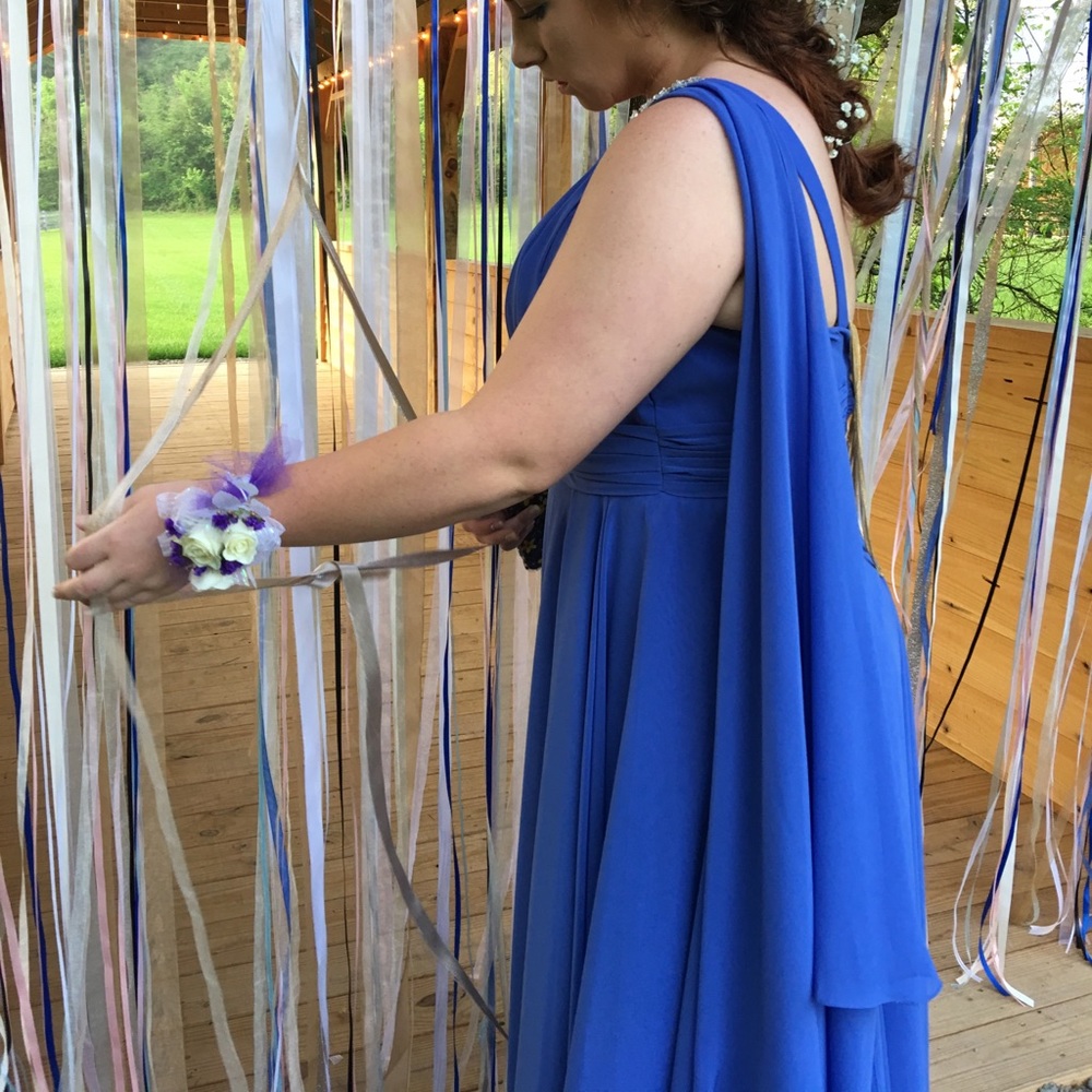 Prom Dress - Picture 4 of 5
